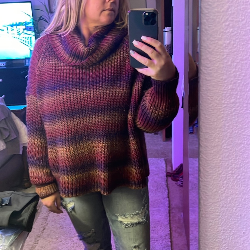 Multi color turtleneck